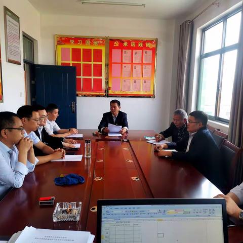 路井联合支部支委示范引领跑出不良清收百日会战的加速度