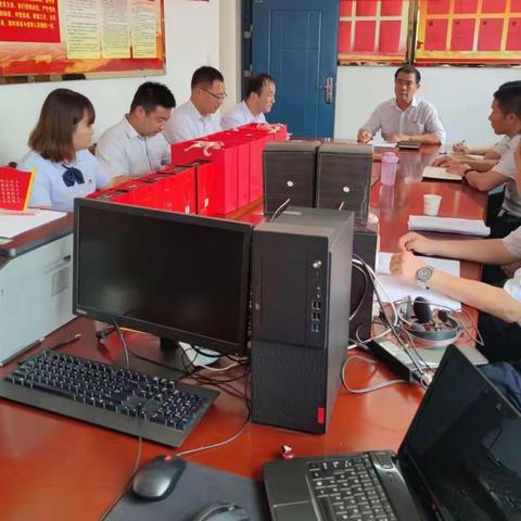 信合党旗红——红色引领陕西农信合阳联社路井联合党支部开展“喜迎二十大奋进新征程”主题党日活动