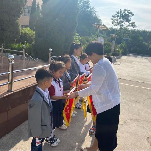 却是石榴知立夏，年年此日一花开——向阳小学农校校区第十三周工作纪实