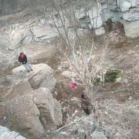 关防乡持续开展河道环境整治工作