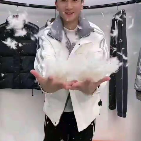 阳信信誉楼加盟店四楼休闲四柜组新品到货