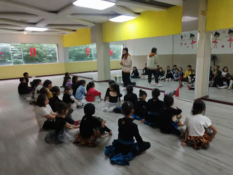 云南昭通有舞蹈学校吗留学在线 云南昭通有舞蹈学校吗留学在线