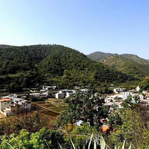 "追寻个碧石铁路"