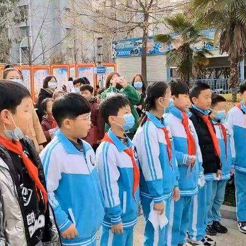 学习雷锋精神  弘扬文明新风