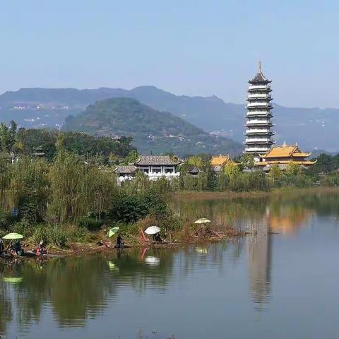 金秋十月 水韵湖畔