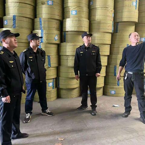 通化镇综合行政执法队三强化三确保      做好全国“两会”期间安全生产工作