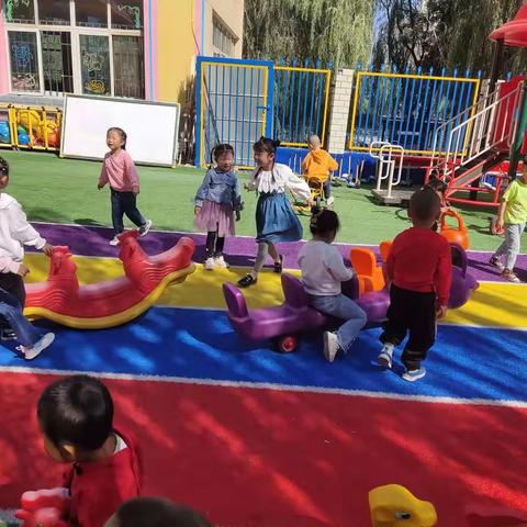 碧水兰庭幼儿园，太阳🌞二班开学第一周活动美篇