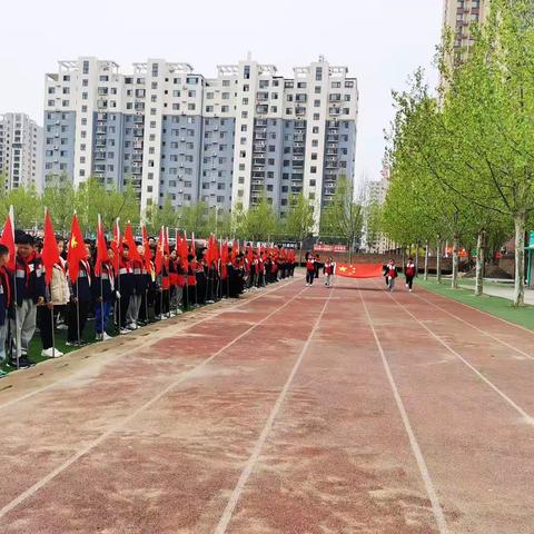 以“红领巾”之名  向英烈致敬——阳谷县明德小学“清明祭英烈”主题教育活动