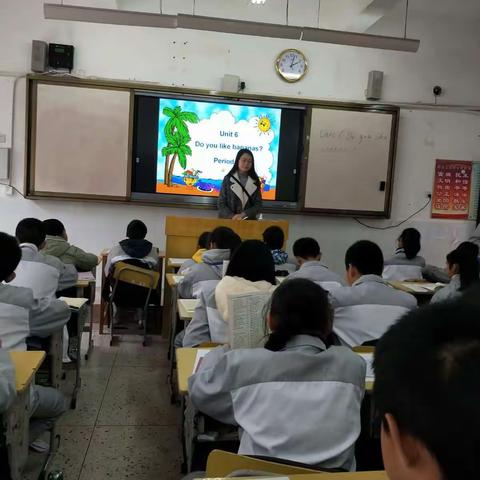 践行十九大精神，展课堂风采——初中英语教研活动