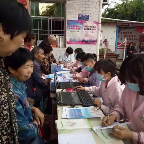 二曲街道城东社区联合社区卫生服务中心为居民免费体验