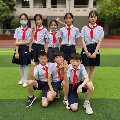 六5班“生活即教育，灵动创作美”劳动节主题活动