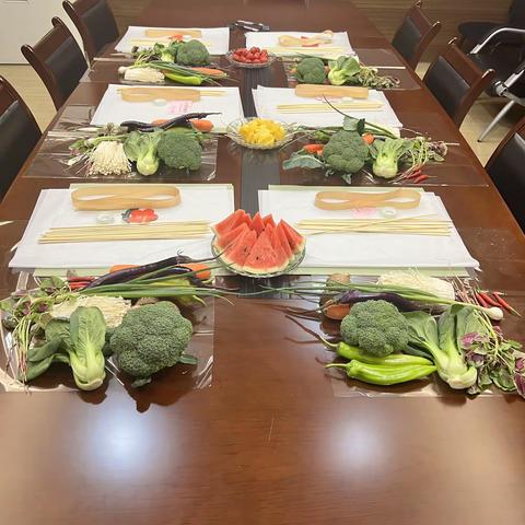 “鲜花”送母亲—江北支行母亲节活动