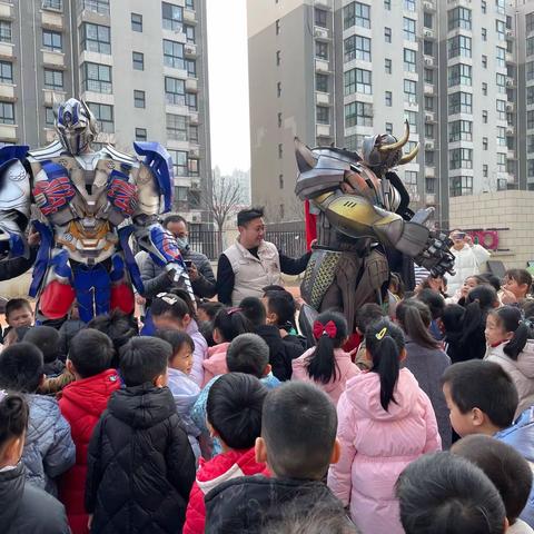 以爱携手，温暖同行——青未了福康园二月份最美家长