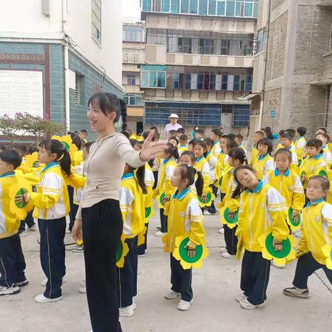 “阳光体育展风采 强国有我向未来”芒市第四小学一（5）班体育节系列活动