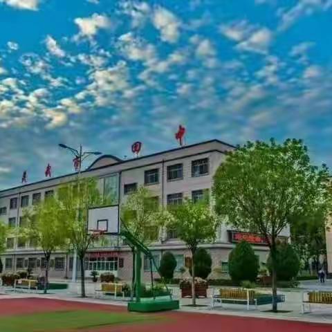 家校携手  共育成长  ------灵武回中八〈1〉班第一学期线上家长会