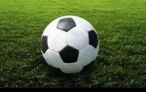 驰骋绿茵 “足”梦前行——乌兰毛都小学教职工足球比赛