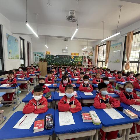“双减”进行时  我们是查字典“小达人” ——马市街小学一年级举行查字典比赛