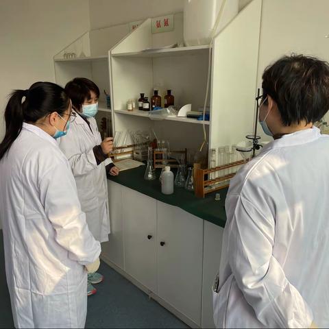 生态环境高陵分局环境监测站开展水质分析大练兵