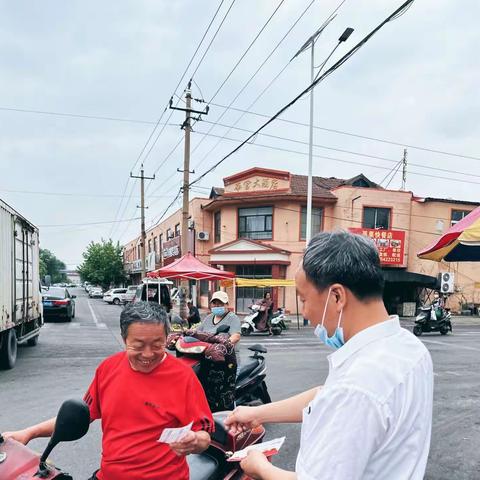 青岛农商银行南泉支行“普及金融知识万里行”宣传活动