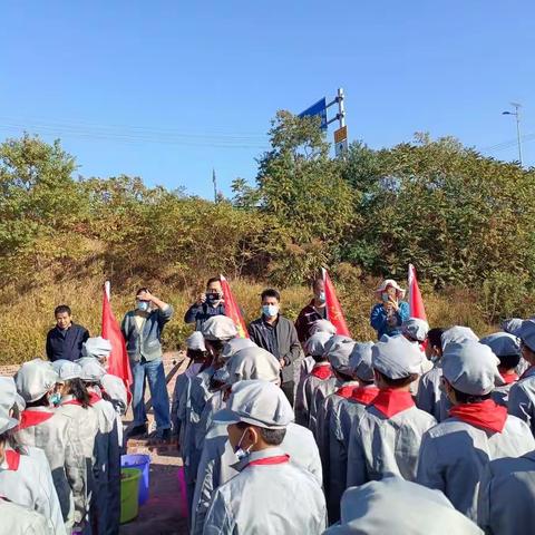 拓教育实践基地促学生全面发展——记南洲镇中心学校（杨得志红军小学）校外劳动实践基地活动