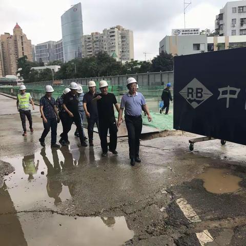 【建设中心】建设中心总工丁茂瑞到东部过境高速公路连接线工程检查五一节期间安全文明施工及质量工作