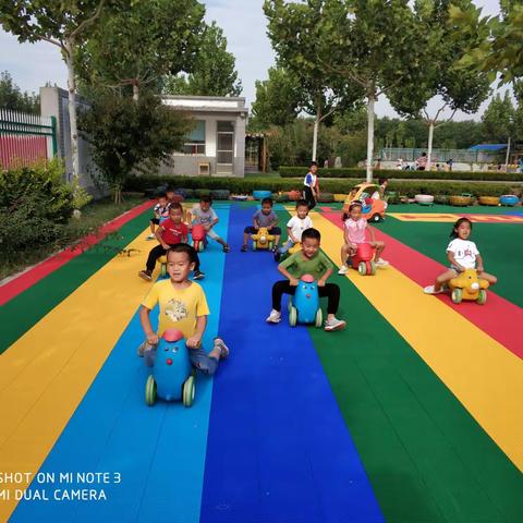 商店镇中心幼儿园——大三班秋季温馨提示