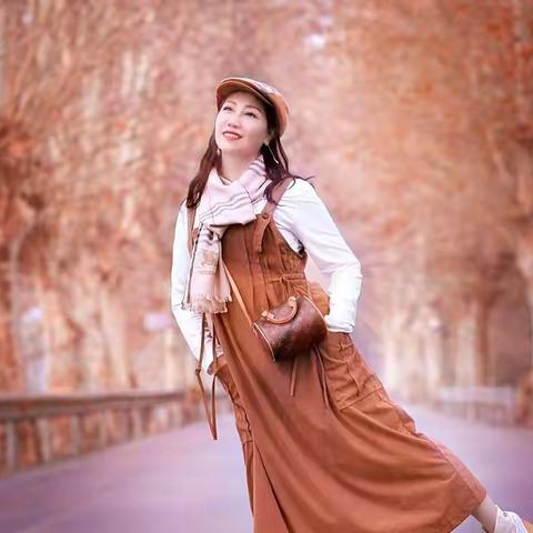 梧桐一叶落 天下尽知秋