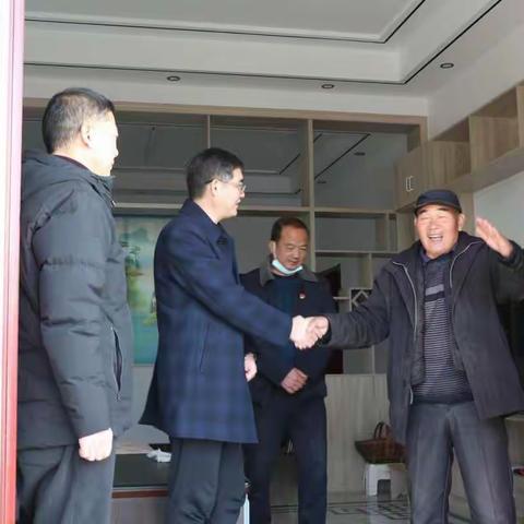 郭仲勇走访慰问关家镇魏垭村老党员和困难群众