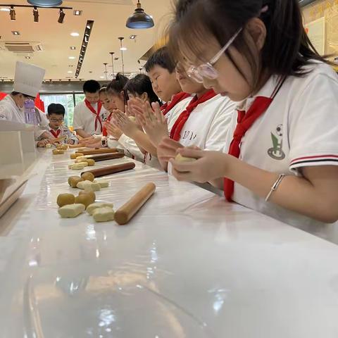 月满如意 情寄中秋——蚌埠南山学校“我们的节日·中秋节” 主题活动