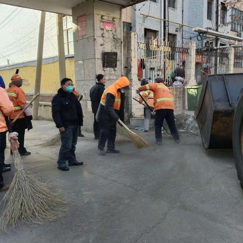 铜冶镇开展全域无垃圾清洁行动