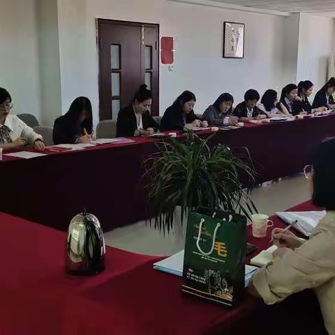 集团财务审计处组织各单位财务人员召开财务会议