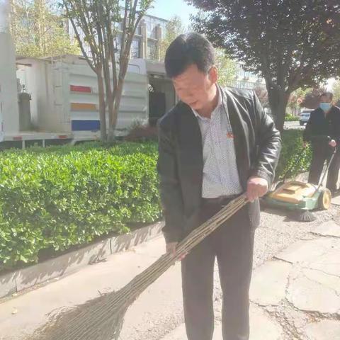 柏乡县槐阳中学党支部开展“为人民服务，全民洗成”活动