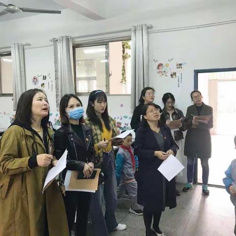 南昌三中高新校区一部小学部开展11月份感恩主题黑板报评比活动