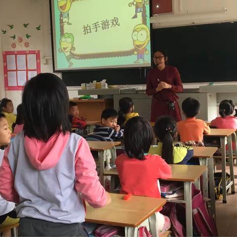 沧中附小组织党员青年教师前往杨和镇沙水小学开展“送课上门”学习交流