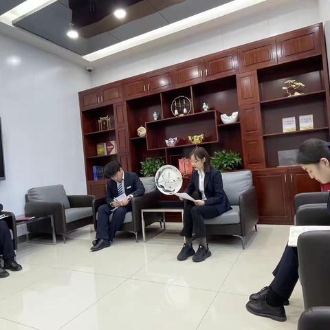 民和川垣新区支行组织召开业务运营现场管理分析会