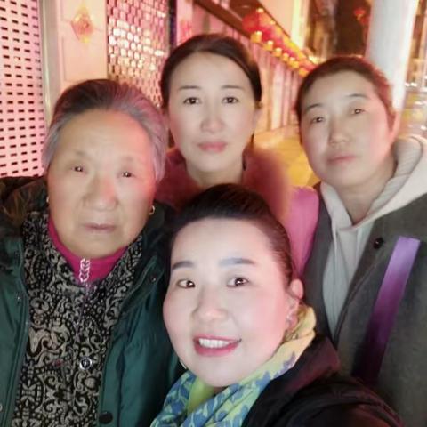 相亲相爱一家人