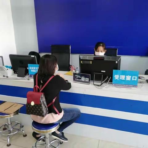 海口市市场监管局高新区分局启动应急审批通道高效助力抗疫企业复工投产