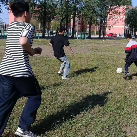 双减下方中学子的多彩课余生活