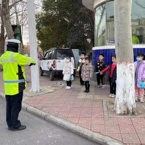 助力"莲城”文明交通，小小交通管理员在行动