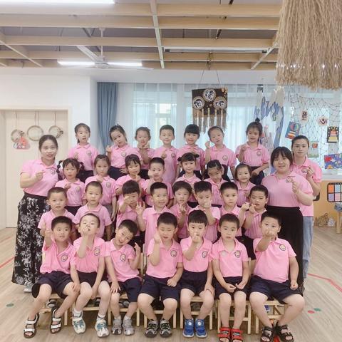 “硕果累累，绽放风采”——中一班六月教学成果展示