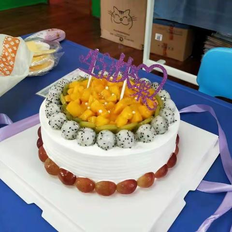 祝可爱的小含茁壮成长，天天开心。我们都会好想好想你的哦😊！期待你经常回来看我们！