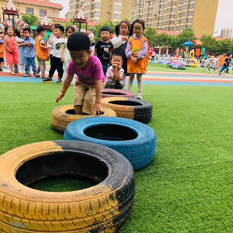 🏰阳光雨露幼儿园🏰玉兰树班游戏活动