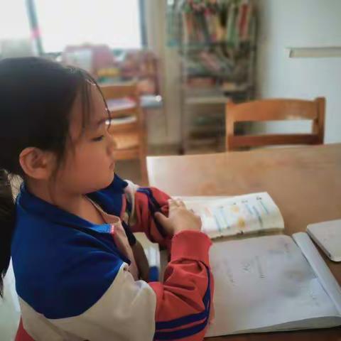 2022年3月，本是百花烂漫的季节，无情的新冠疫情再次肆虐我们，我们不会害怕，因为我们有强大的祖国！