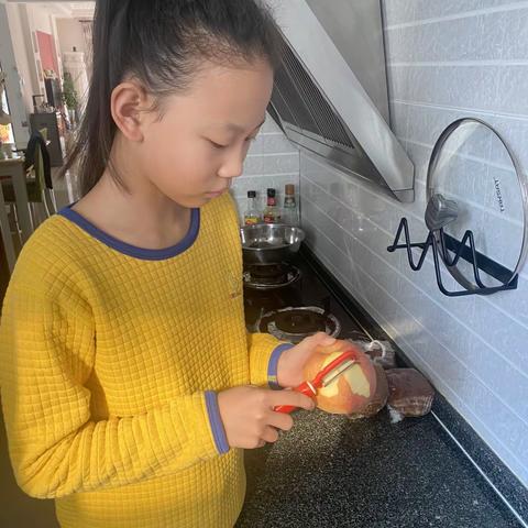 五（11）班曹毓晗 过年喽！自制食谱过大年喽！