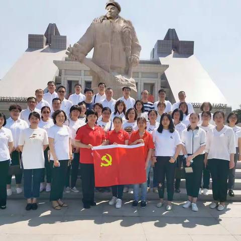 学党史守初心 跟党走作表率