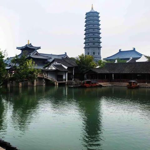 2023年10月濮院时尚古镇水边隨拍