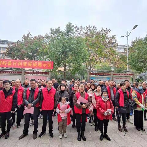 百岁社区志愿者在行动