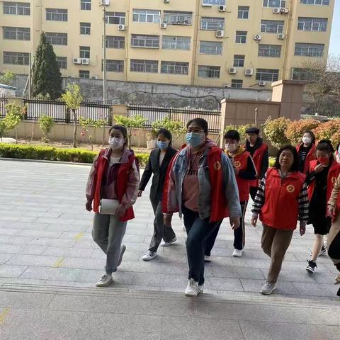 多彩课堂，别样讲台 ——第一实验小学花园校区家长进课堂活动