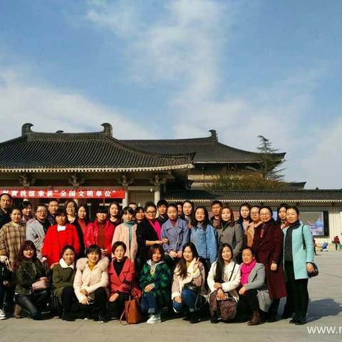 中心美术教师参加“国培计划（2017）”——陕西省乡村紧缺薄弱学科（小学美术）专项培训项目的培训