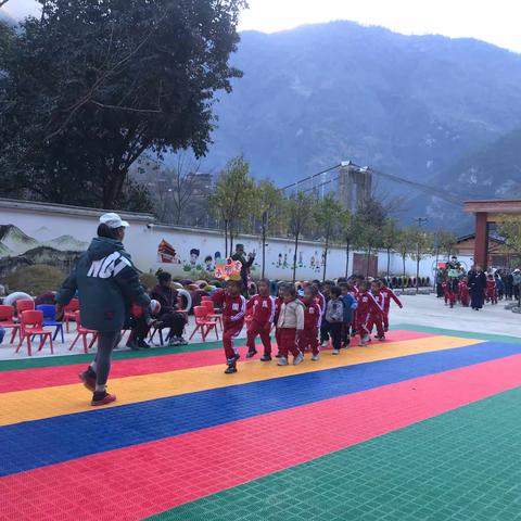 双拉村幼儿园亲子运动会